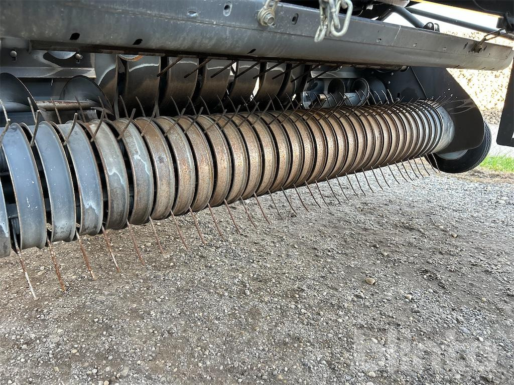 Пресс-подборщик рулонный Massey Ferguson 2190 (2010): фото 12