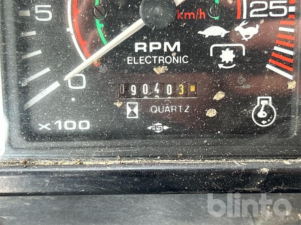 Massey Ferguson 373A - Трактор: фото 5 Massey Ferguson 373A - Трактор: фото 5