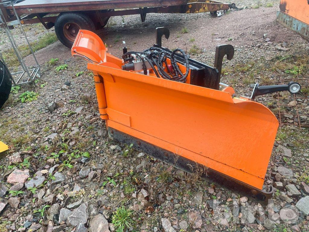 Pronar PUV 2800 - Отвал: фото 1 Pronar PUV 2800 - Отвал: фото 1