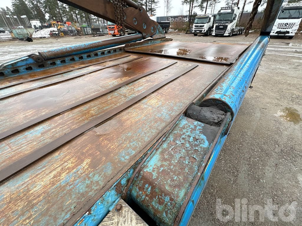 Портальный бункеровоз SCANIA G450LB6X2*4HNB: фото 25 Портальный бункеровоз SCANIA G450LB6X2*4HNB: фото 25