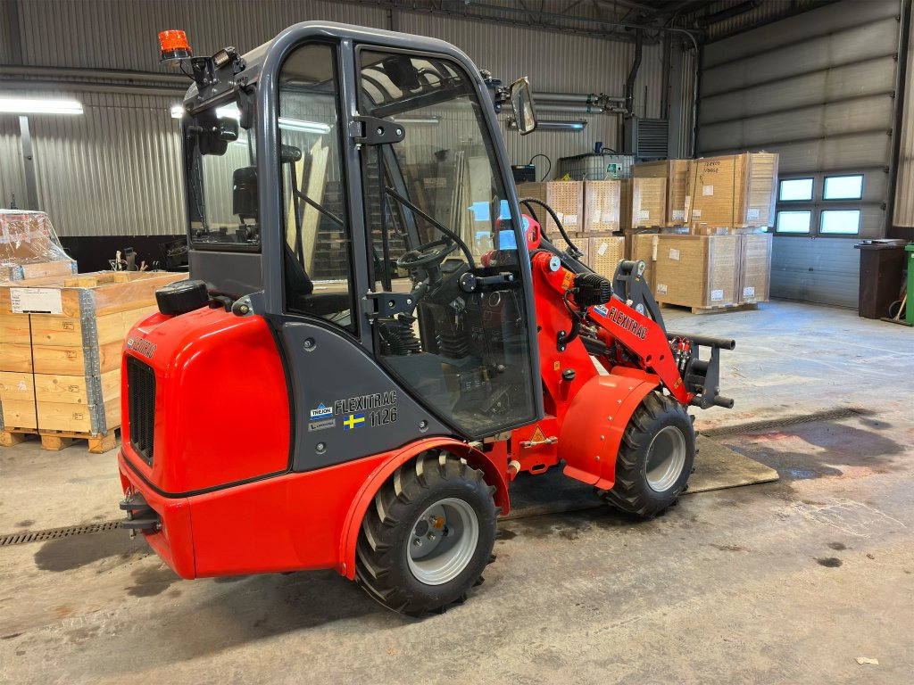 Trejon Flexitrac 1126 - Мини-погрузчик с бортовым поворотом: фото 5 Trejon Flexitrac 1126 - Мини-погрузчик с бортовым поворотом: фото 5