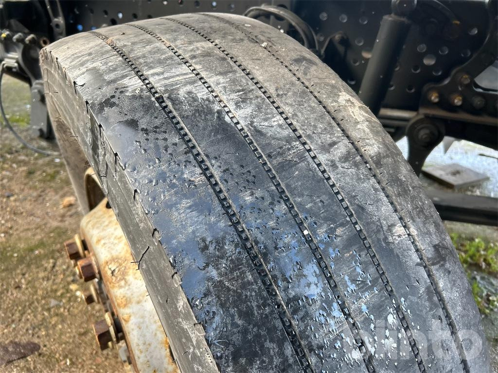 Тягач Mercedes-Benz Actros (2013): фото 33 Тягач Mercedes-Benz Actros (2013): фото 33