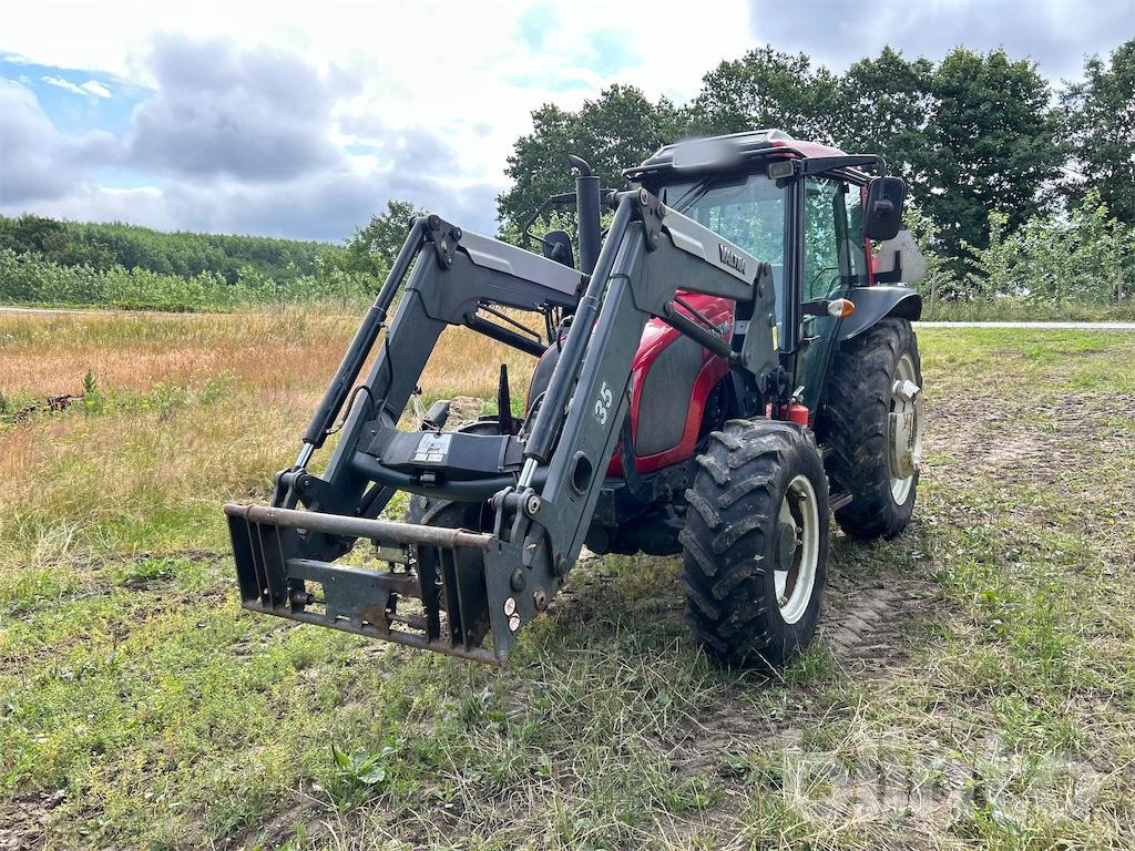 VALTRA A-SERIES A72 - Lastare - 4 Redskap - Трактор: фото 2 VALTRA A-SERIES A72 - Lastare - 4 Redskap - Трактор: фото 2
