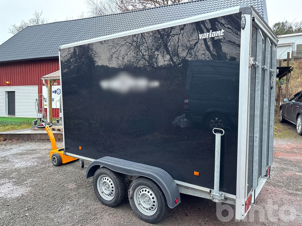 VARIANT - Прицеп-фургон: фото 4 VARIANT - Прицеп-фургон: фото 4