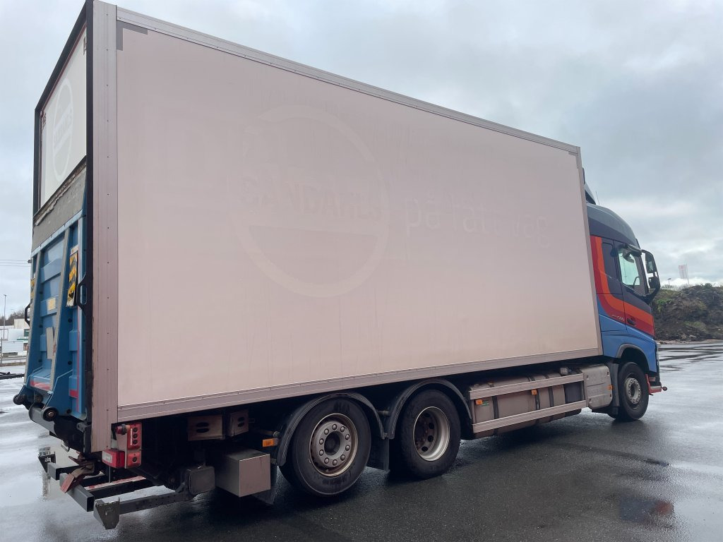 VOLVO FH 500 6x2*2 - Грузовик с закрытым кузовом: фото 3 VOLVO FH 500 6x2*2 - Грузовик с закрытым кузовом: фото 3