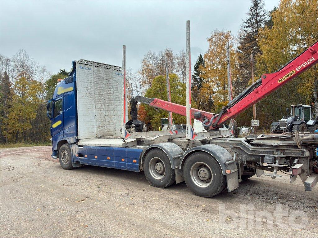 Лесовоз, Автоманипулятор VOLVO FH 64R: фото 12