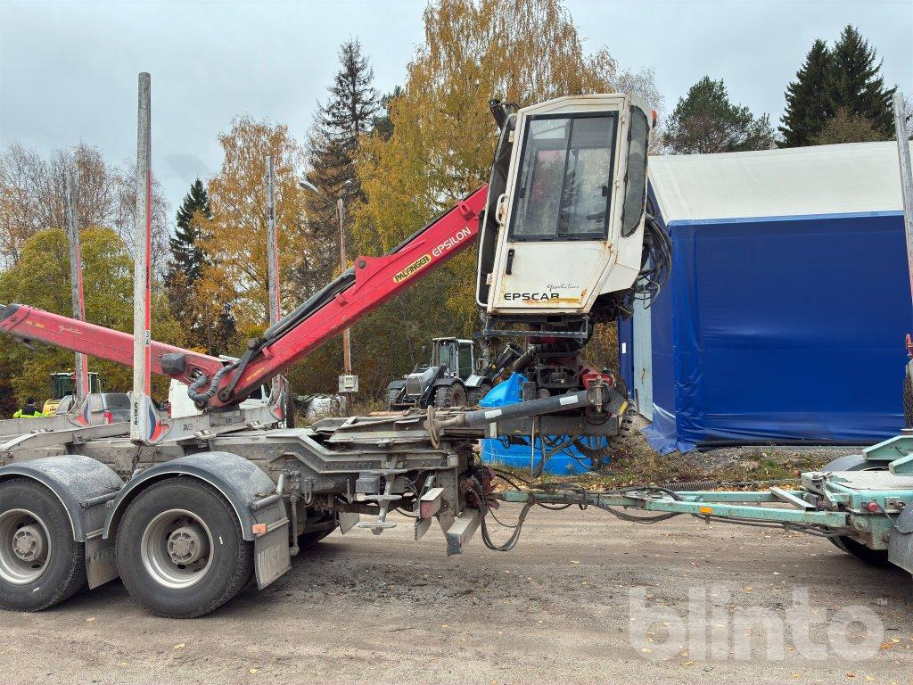 Лесовоз, Автоманипулятор VOLVO FH 64R: фото 11