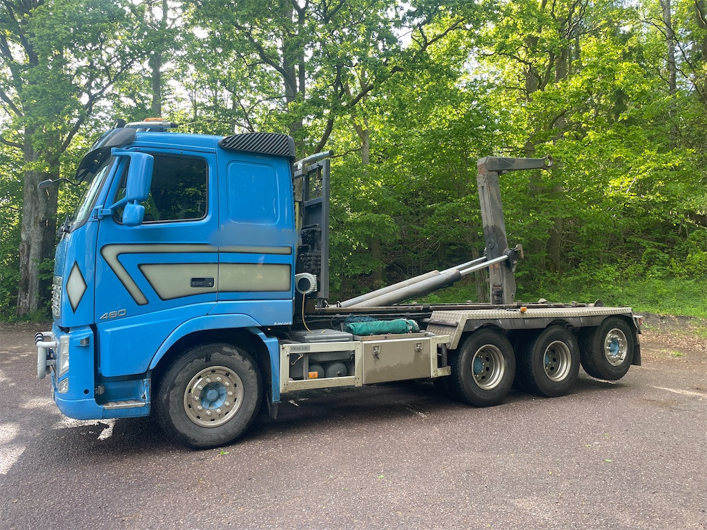 VOLVO FH 8*4 - Крюковой мультилифт: фото 1 VOLVO FH 8*4 - Крюковой мультилифт: фото 1