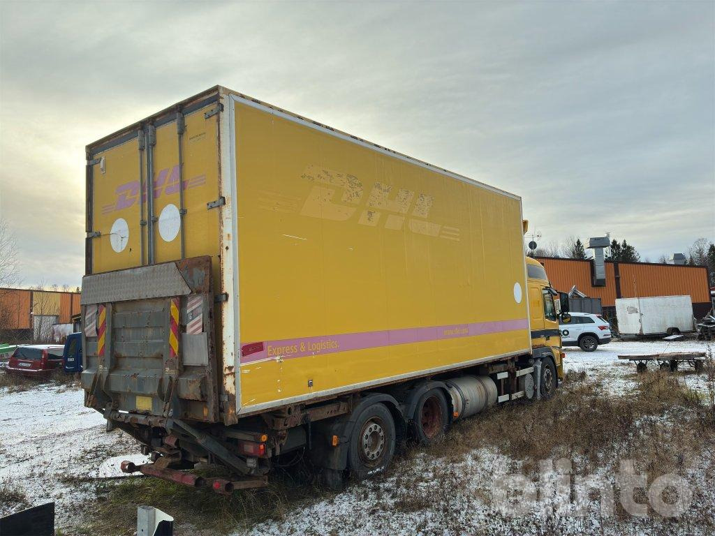 VOLVO FM9 6X2 - Грузовик с закрытым кузовом: фото 5 VOLVO FM9 6X2 - Грузовик с закрытым кузовом: фото 5