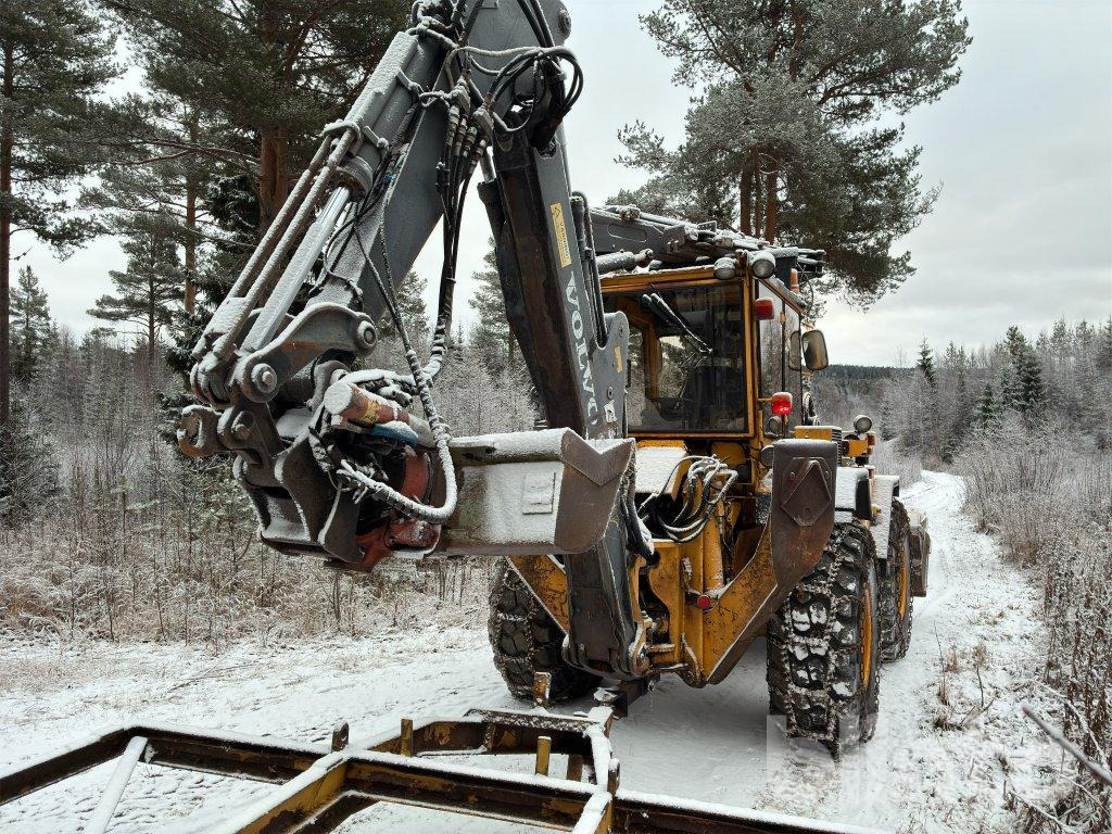 Volvo 6300 - Экскаватор-погрузчик: фото 5 Volvo 6300 - Экскаватор-погрузчик: фото 5