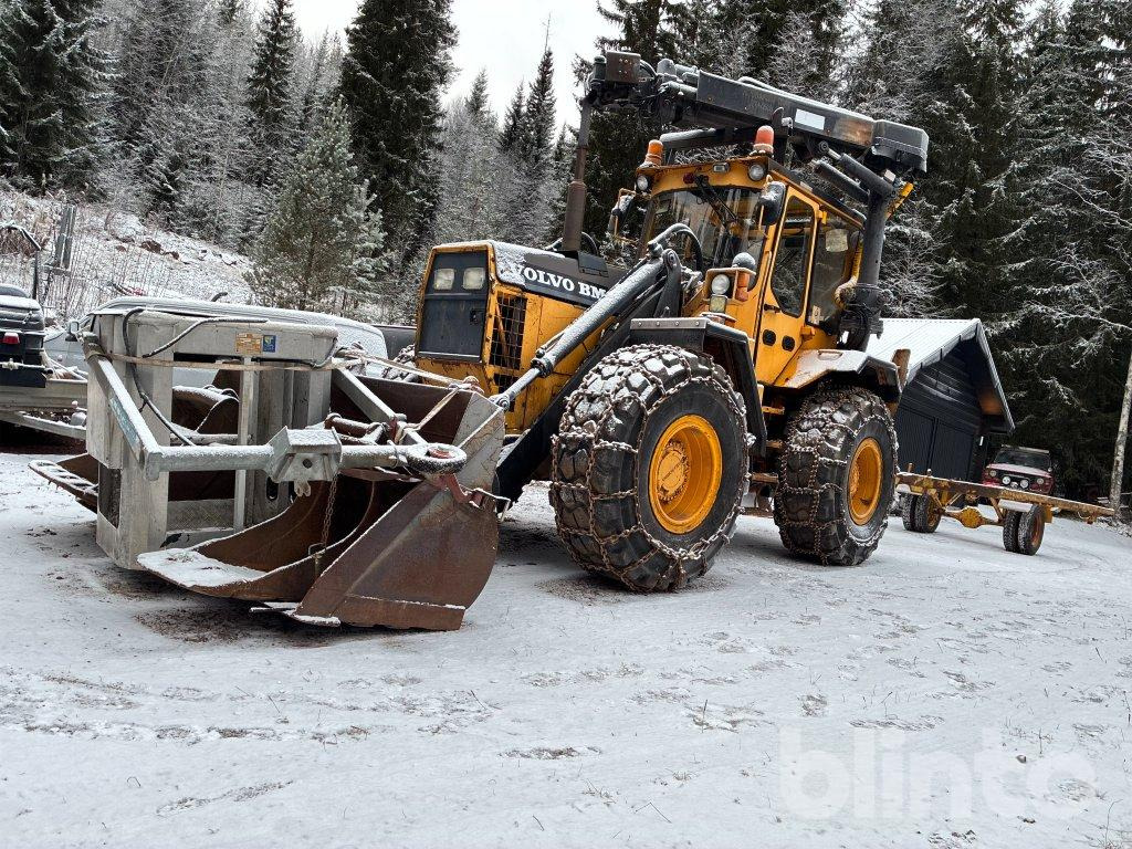 Volvo 6300 - Экскаватор-погрузчик: фото 1 Volvo 6300 - Экскаватор-погрузчик: фото 1
