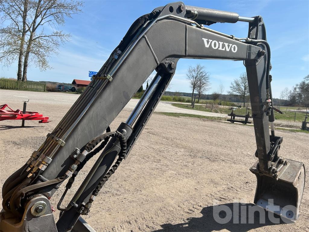 Мини-экскаватор Volvo ECR38: фото 28