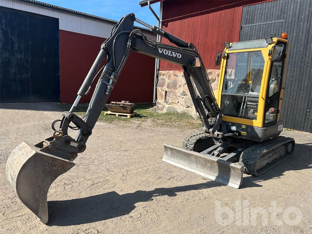 Мини-экскаватор Volvo ECR38: фото 6