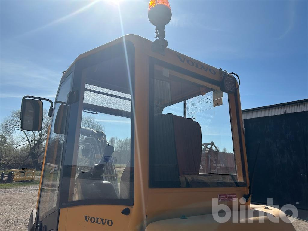 Мини-экскаватор Volvo ECR38: фото 14