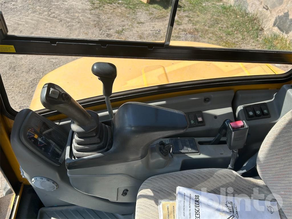 Мини-экскаватор Volvo ECR38: фото 44