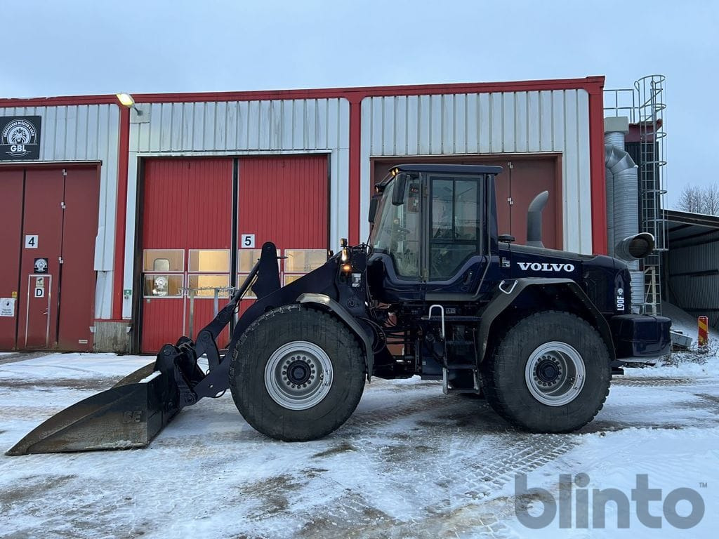 Volvo L90F - Колёсный погрузчик: фото 3 Volvo L90F - Колёсный погрузчик: фото 3