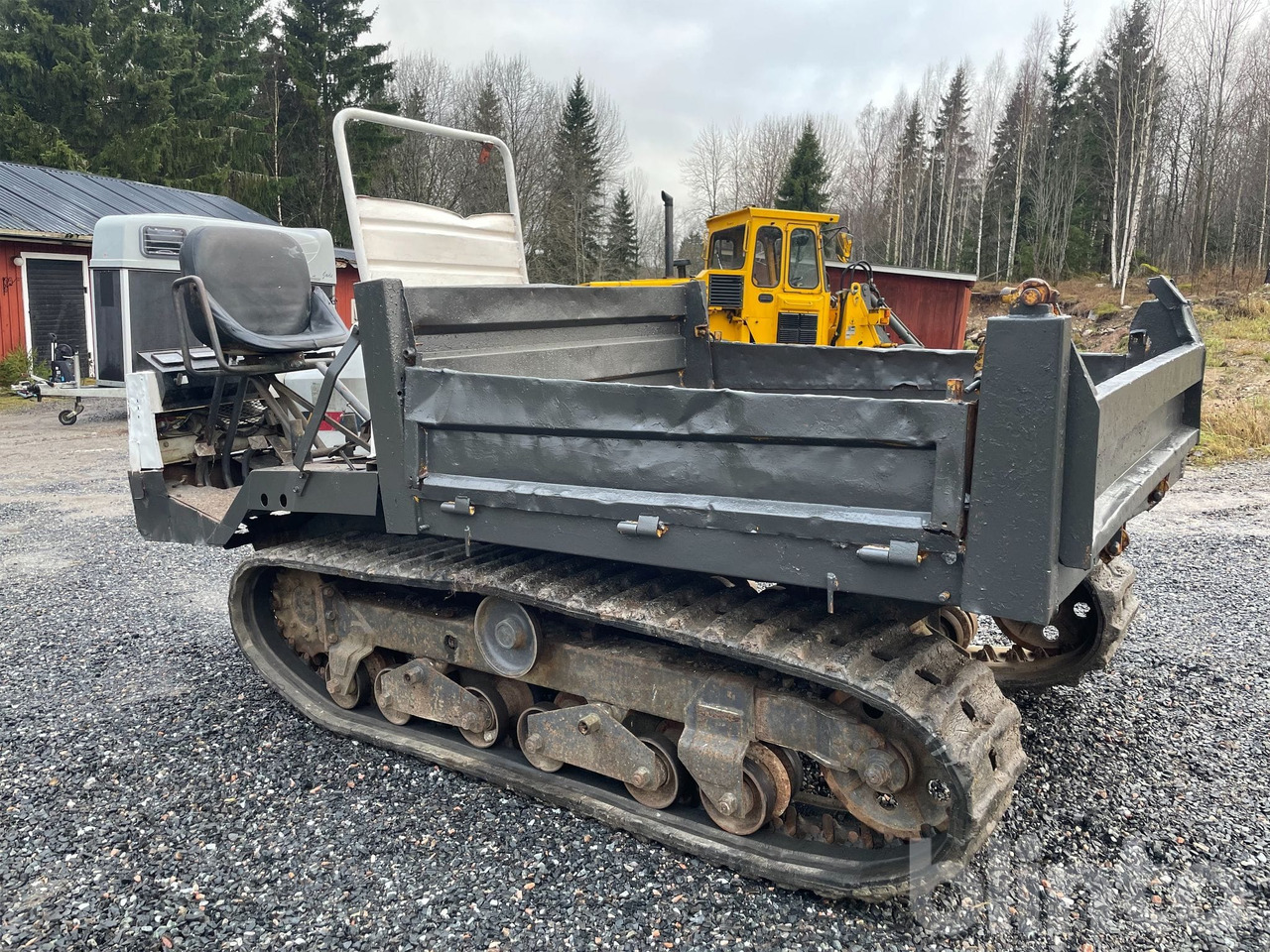 Yanmar C25R - Мини-самосвал: фото 3 Yanmar C25R - Мини-самосвал: фото 3