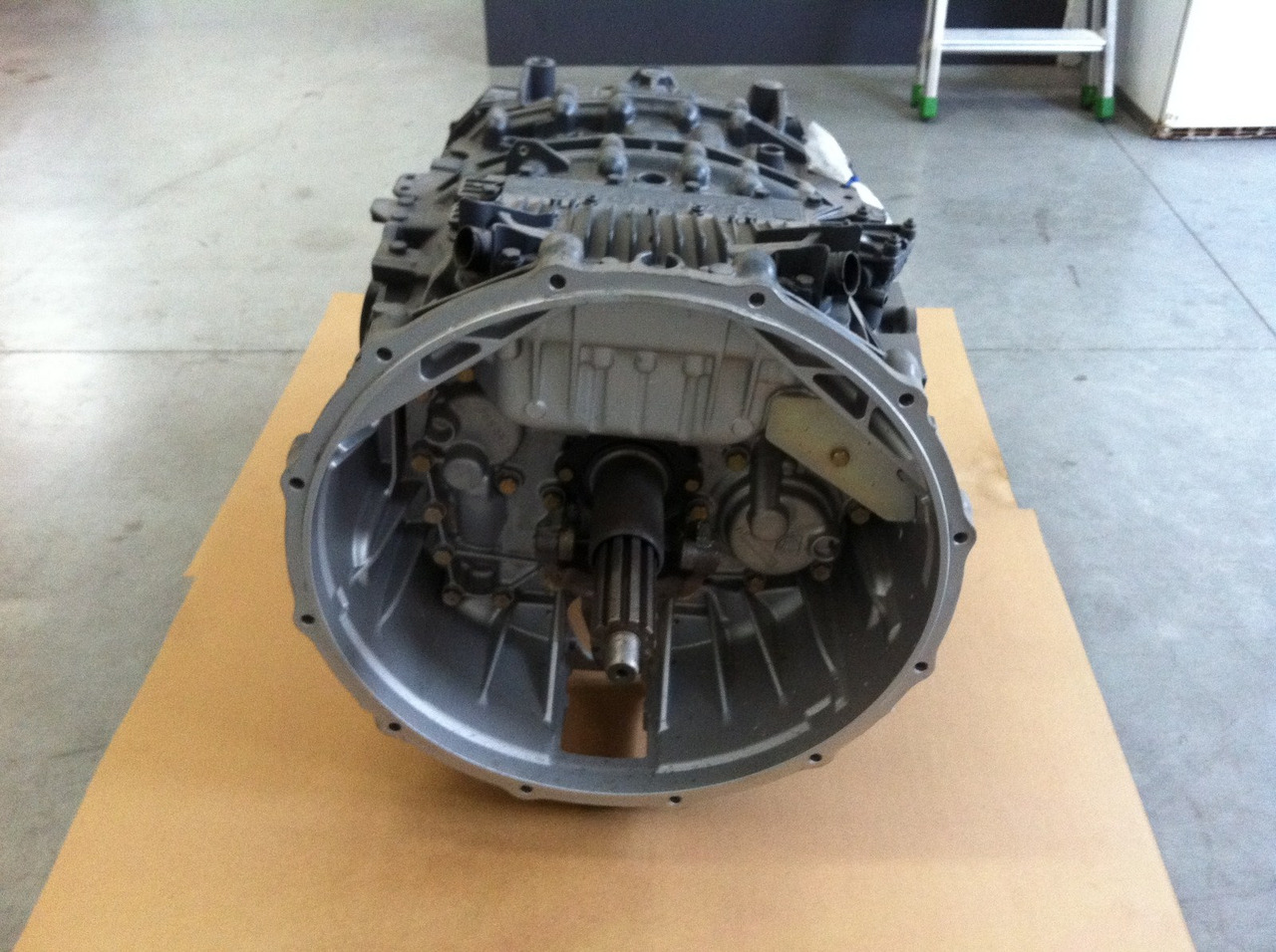 CAMBIO ZF ASTRONIC 12AS2330TD - Коробка передач: фото 3 CAMBIO ZF ASTRONIC 12AS2330TD - Коробка передач: фото 3