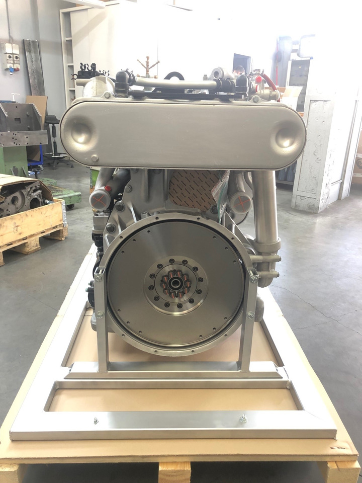 MOTORE MAN D2676LOH27 / MAN D2676 LOH27 - Двигатель: фото 4 MOTORE MAN D2676LOH27 / MAN D2676 LOH27 - Двигатель: фото 4