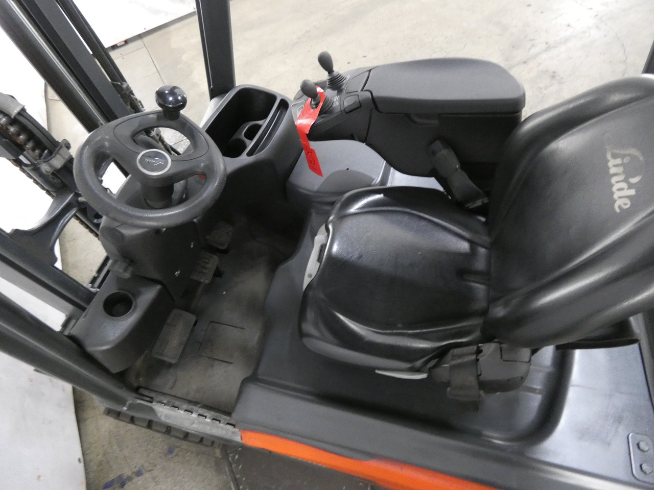 Linde E16 - Электропогрузчик: фото 3 Linde E16 - Электропогрузчик: фото 3