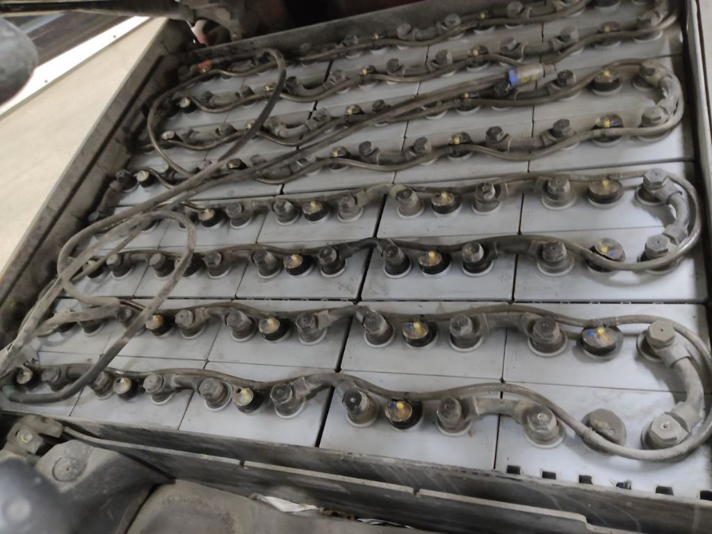 Linde E25L-01 - Электропогрузчик: фото 4 Linde E25L-01 - Электропогрузчик: фото 4