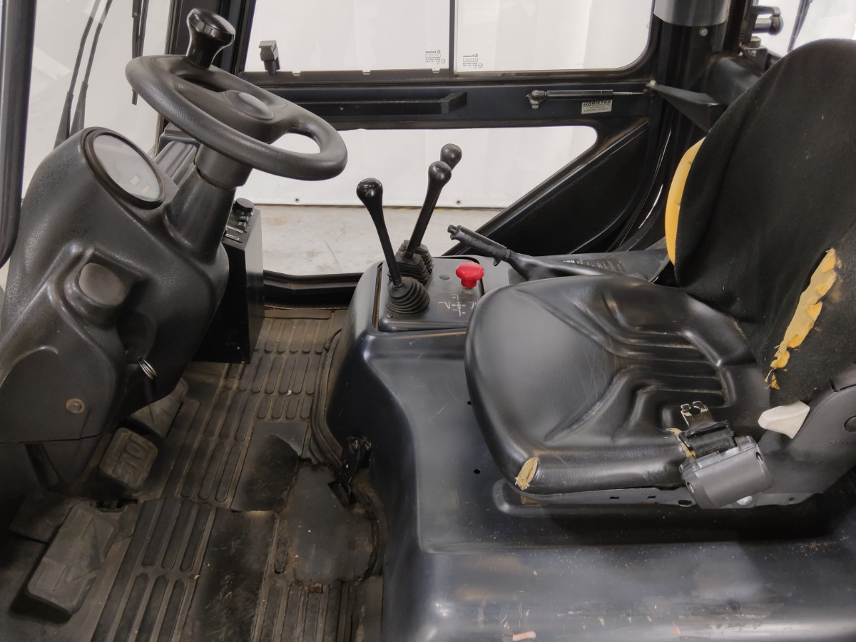 Linde E40P - Электропогрузчик: фото 3 Linde E40P - Электропогрузчик: фото 3