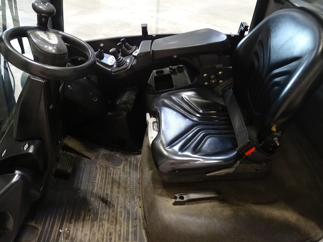 Still RX70-35 - Дизельный погрузчик: фото 3 Still RX70-35 - Дизельный погрузчик: фото 3