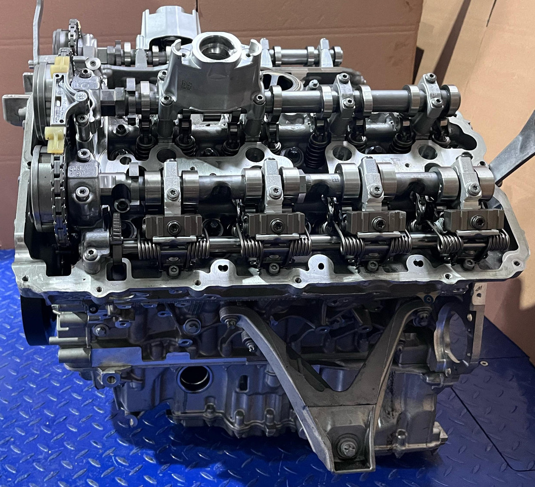 BMW Motor S63B44B Euro 6 - Двигатель: фото 5 BMW Motor S63B44B Euro 6 - Двигатель: фото 5