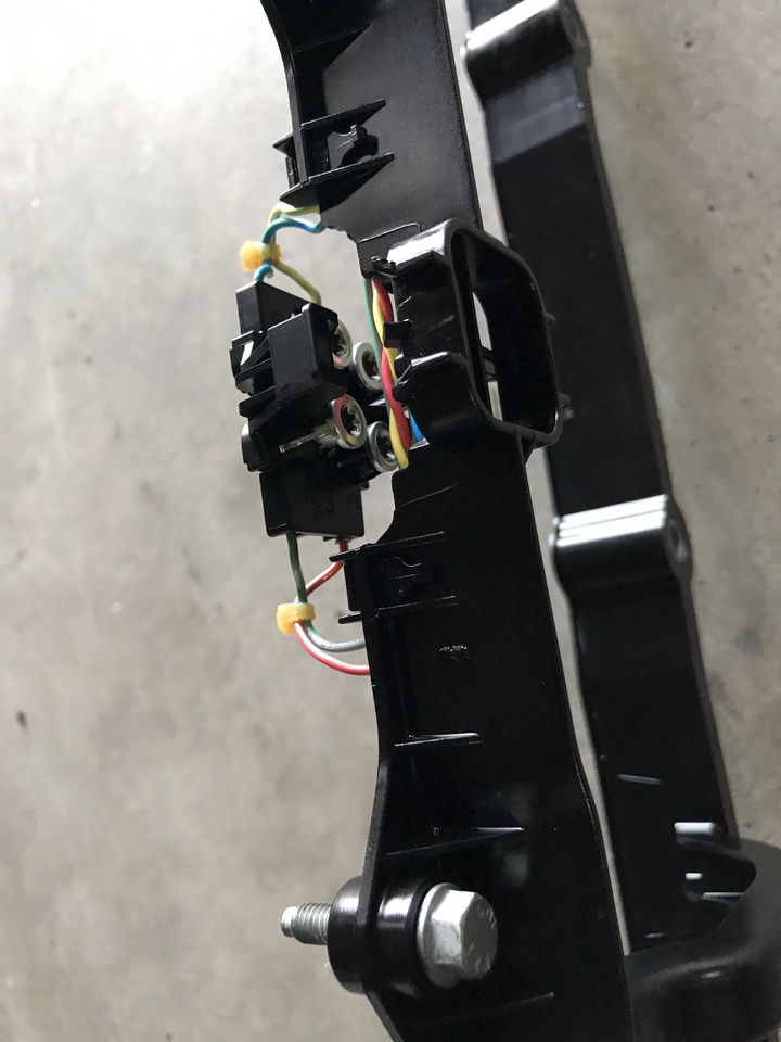 MERCEDES-BENZ Actros OM471 Euro 5 and Euro 6 - Кабели/ Провода для Грузовиков: фото 2 MERCEDES-BENZ Actros OM471 Euro 5 and Euro 6 - Кабели/ Провода для Грузовиков: фото 2