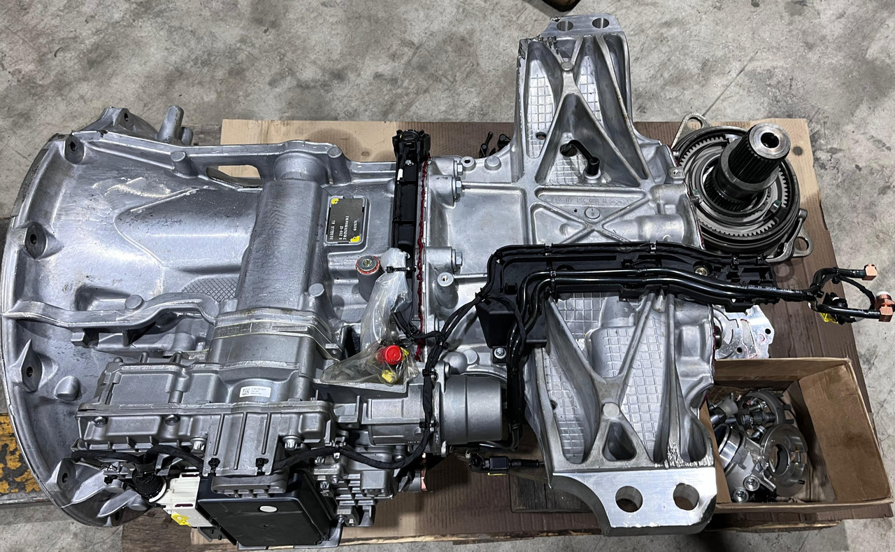 MERCEDES-BENZ Actros Transmission A960 261 0801 - G211-12 - Трансмиссия: фото 3 MERCEDES-BENZ Actros Transmission A960 261 0801 - G211-12 - Трансмиссия: фото 3