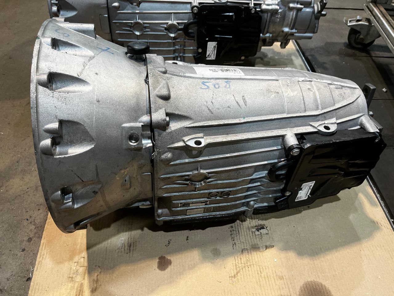 MERCEDES-BENZ Transmission 8G 722.908 Automatic C218 X218 W212 W205 - Трансмиссия: фото 2 MERCEDES-BENZ Transmission 8G 722.908 Automatic C218 X218 W212 W205 - Трансмиссия: фото 2