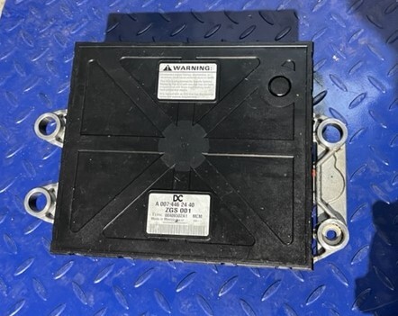 Mercedes A0074462440 ZGS001 - Блок управления для Грузовиков: фото 3 Mercedes A0074462440 ZGS001 - Блок управления для Грузовиков: фото 3
