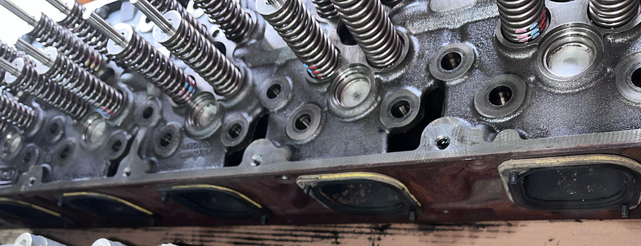 Mercedes Actros MP4 Euro 6 Cylinderhead OM470 - Двигатель и запчасти для Грузовиков: фото 3 Mercedes Actros MP4 Euro 6 Cylinderhead OM470 - Двигатель и запчасти для Грузовиков: фото 3