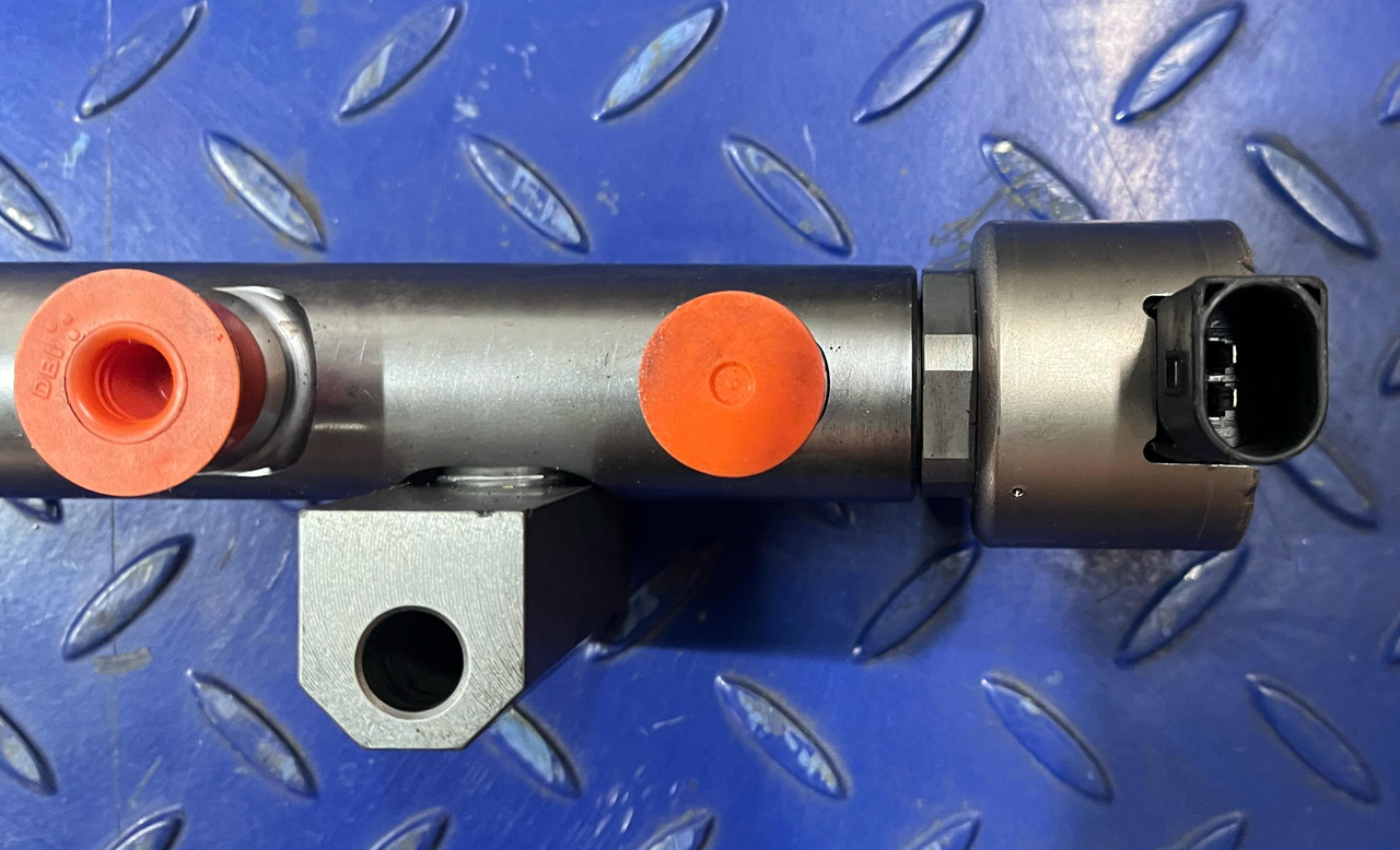 Mercedes Common Rail Pipe A9360780845 - Топливная система: фото 1 Mercedes Common Rail Pipe A9360780845 - Топливная система: фото 1