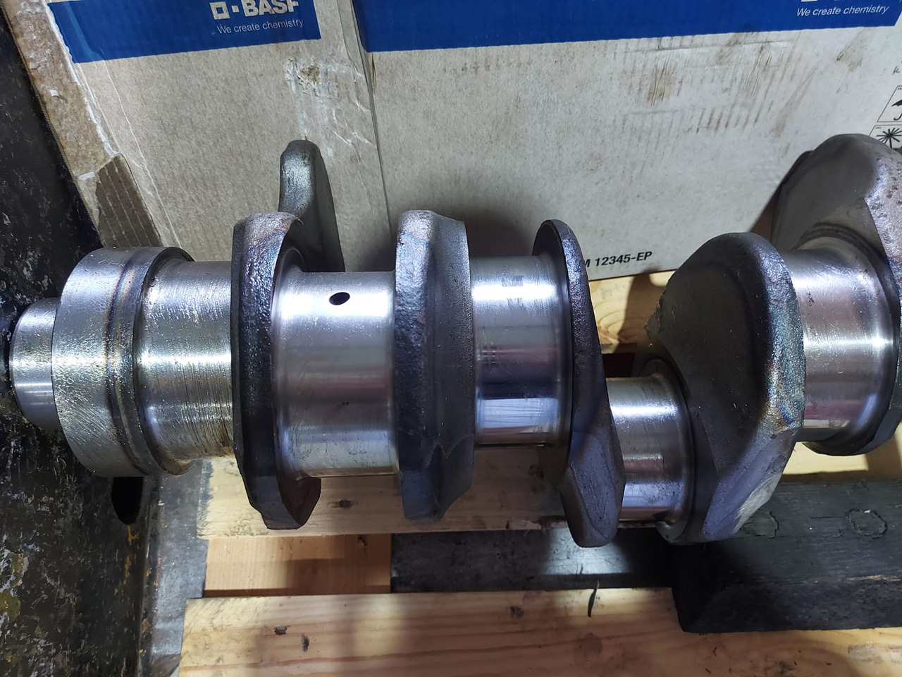 Mercedes Crankshaft OM473 Euro 6 - Коленчатый вал: фото 3 Mercedes Crankshaft OM473 Euro 6 - Коленчатый вал: фото 3