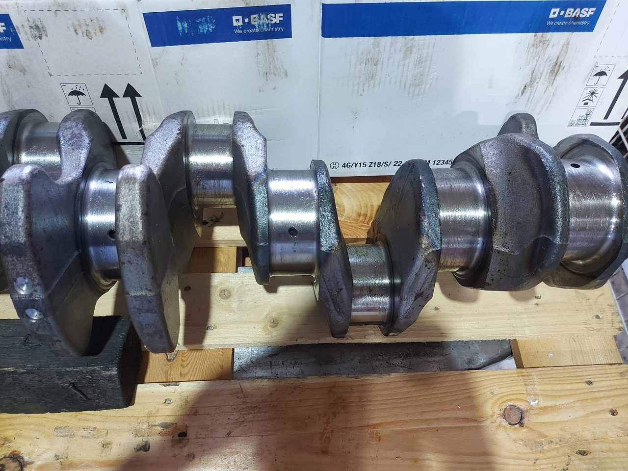 Mercedes Crankshaft OM473 Euro 6 - Коленчатый вал: фото 4 Mercedes Crankshaft OM473 Euro 6 - Коленчатый вал: фото 4