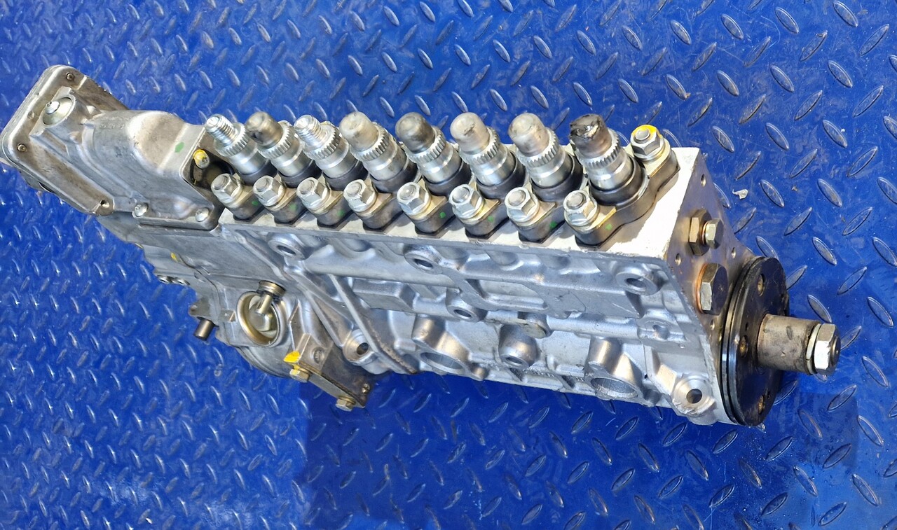 BOSCH INJECTION PUMP 0402648780 - Запчасти для Другой техники: фото 4 BOSCH INJECTION PUMP 0402648780 - Запчасти для Другой техники: фото 4