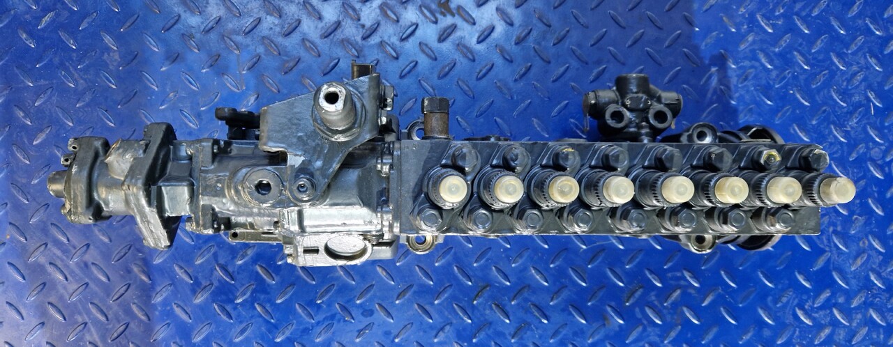 BOSCH INJECTION PUMP 0402648921 - Запчасти для Другой техники: фото 2 BOSCH INJECTION PUMP 0402648921 - Запчасти для Другой техники: фото 2