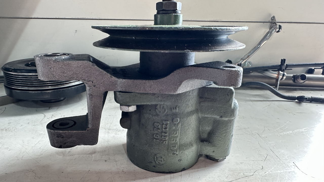 Mercedes Servo Hidraulik Pump 7673955546 - Гидравлический насос: фото 3 Mercedes Servo Hidraulik Pump 7673955546 - Гидравлический насос: фото 3