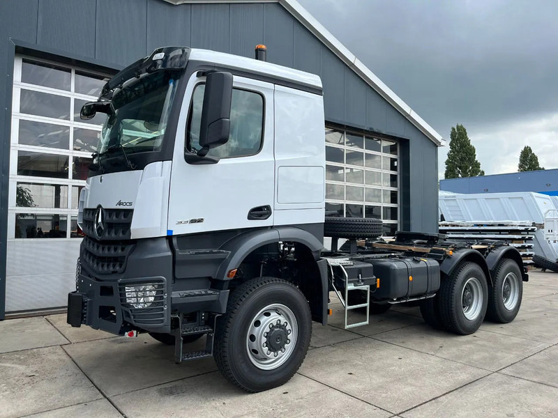 Mercedes-Benz Arocs 4058 AS 6x6 Tractor Head 180T Push Pull EURO-3 - Тягач: фото 1 Mercedes-Benz Arocs 4058 AS 6x6 Tractor Head 180T Push Pull EURO-3 - Тягач: фото 1