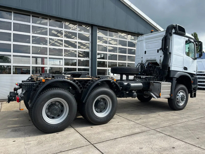 Mercedes-Benz Arocs 4058 AS 6x6 Tractor Head 180T Push Pull (Pre order) - Тягач: фото 5 Mercedes-Benz Arocs 4058 AS 6x6 Tractor Head 180T Push Pull (Pre order) - Тягач: фото 5