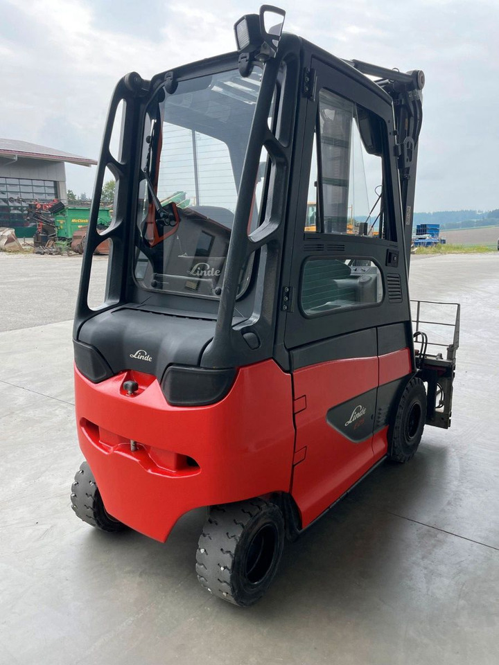 Linde E25H-01 - Электропогрузчик: фото 4 Linde E25H-01 - Электропогрузчик: фото 4