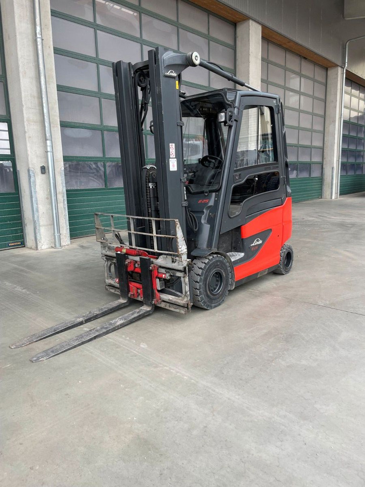 Linde E25H-01 - Электропогрузчик: фото 2 Linde E25H-01 - Электропогрузчик: фото 2