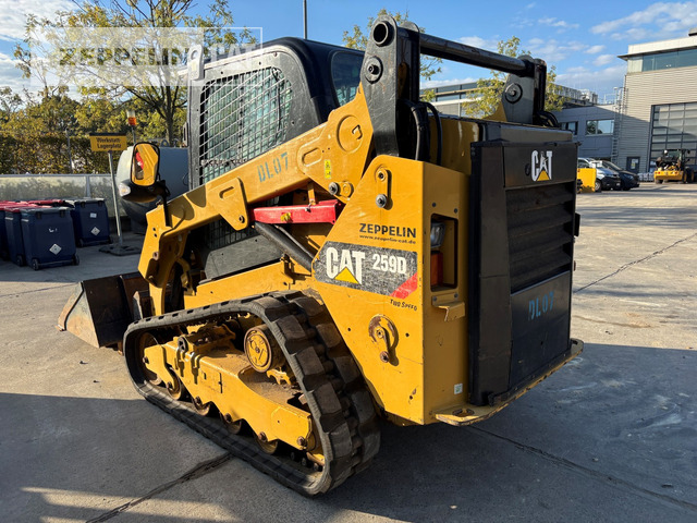 Cat 259D - Мини-погрузчик с бортовым поворотом: фото 4 Cat 259D - Мини-погрузчик с бортовым поворотом: фото 4