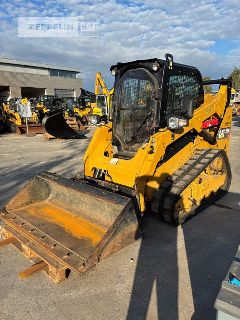 Cat 259D - Мини-погрузчик с бортовым поворотом: фото 2 Cat 259D - Мини-погрузчик с бортовым поворотом: фото 2