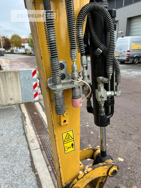 Мини-экскаватор Cat 301.8-05A: фото 6 Мини-экскаватор Cat 301.8-05A: фото 6