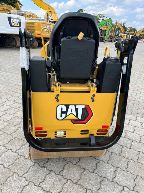 Cat CB1.7 - Дорожный каток: фото 4 Cat CB1.7 - Дорожный каток: фото 4