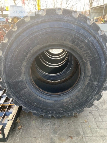 Michelin 4x 20.5R25XHA - Шина для Строительной техники: фото 3 Michelin 4x 20.5R25XHA - Шина для Строительной техники: фото 3