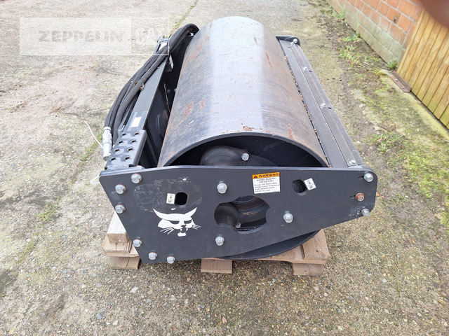 Bobcat Vibrationswalze 48 - Навесное оборудование для Катков: фото 3 Bobcat Vibrationswalze 48 - Навесное оборудование для Катков: фото 3