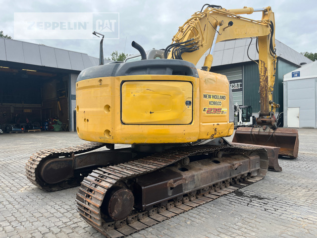 New Holland E235 - Гусеничный экскаватор: фото 5 New Holland E235 - Гусеничный экскаватор: фото 5